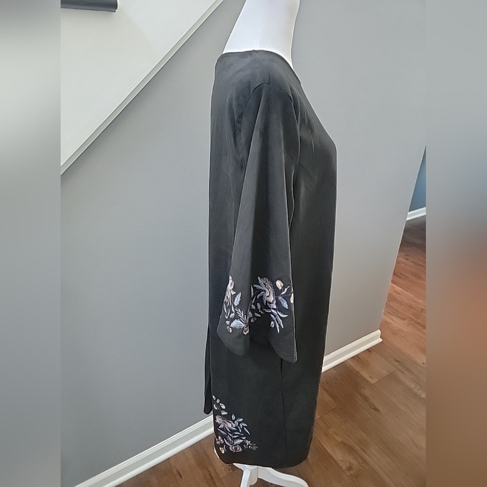JOH Faux Suede Shift Dress Bell Sleeve Embroidered Flowers- Size Large - Picture 4 of 7